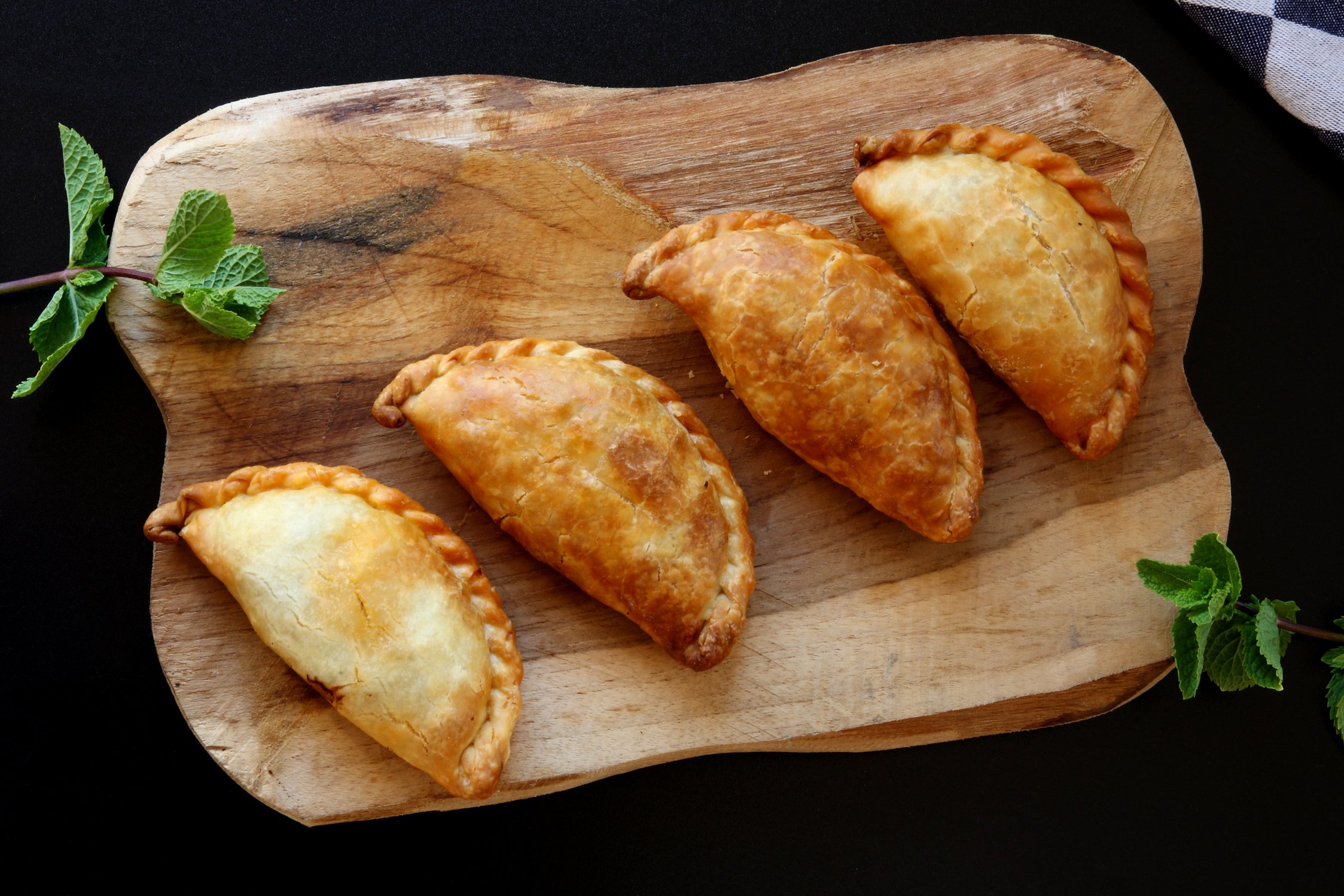 Empanada or Empanadilla